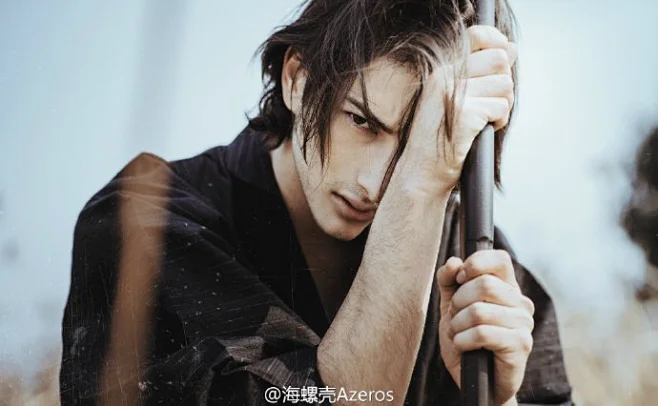 #感官造梦# 《三重浪》人应竭尽所能，然后听天由命。
摄影@海螺壳Azeros 模特 Santiago Henao 抄送：@微摄影 @微博相机   KDaddy,Brother,Lover,Little Boy+We Are The ...