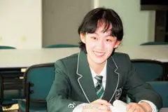 #准大学生你好#【#CMO唯一获得满分金牌女生保送清华#从今天起我就有了一个厚重的名字——清华学子】8月6日，清华大学2020级本科录取通知书发放工作正式启动。因获得第35届中国奥林匹克数学竞赛（CMO）满分金牌入选国家队被保送清华的江苏考生严彬玮，成为首批收到录取通知书的“幸运儿”之一、线上见证 ​​​​...展开全文c