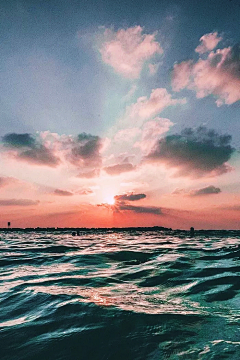 月色溶溶蝴蝶梦采集到天空大海