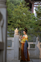 “她是这个时代里浓墨重彩的一笔” - 小红书