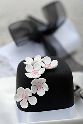 White Blossom Mini C...