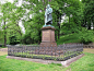 Statue-of-Gauss-in-Braunschweig - Carl Friedrich Gauss – Wikipédia, a enciclopédia livre