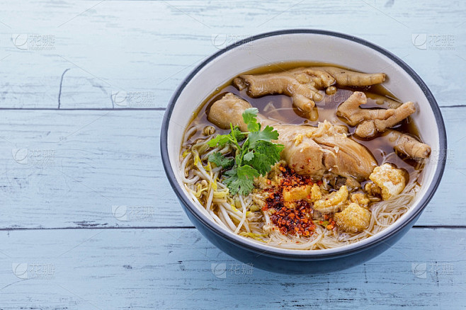 泰国的鸡肉面条