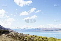 普卡基湖和库克山