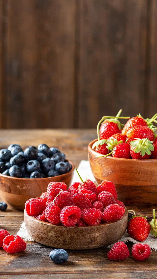 蓝莓 草莓 树莓 水果 水果拼盘