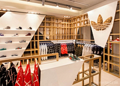 懵佬采集到店装