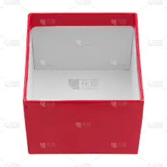 红色打开礼盒孤立在白色背景