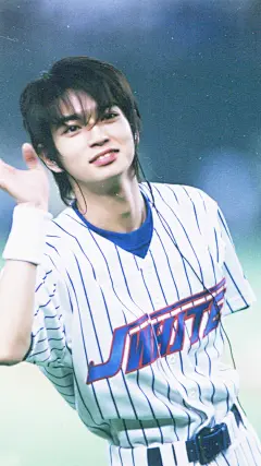 “我也想尽自己最大的努力，一步一步靠近你”  

“やっぱり松本潤が一番好き”

1920*1080 手机壁纸/原图图源:mao喵酱/   

禁止二传二改转载注明 ​​​​