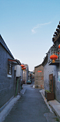 老北京胡同，狭窄而干净，是这座城市最后的时间痕迹。