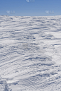 枣山的积雪表面