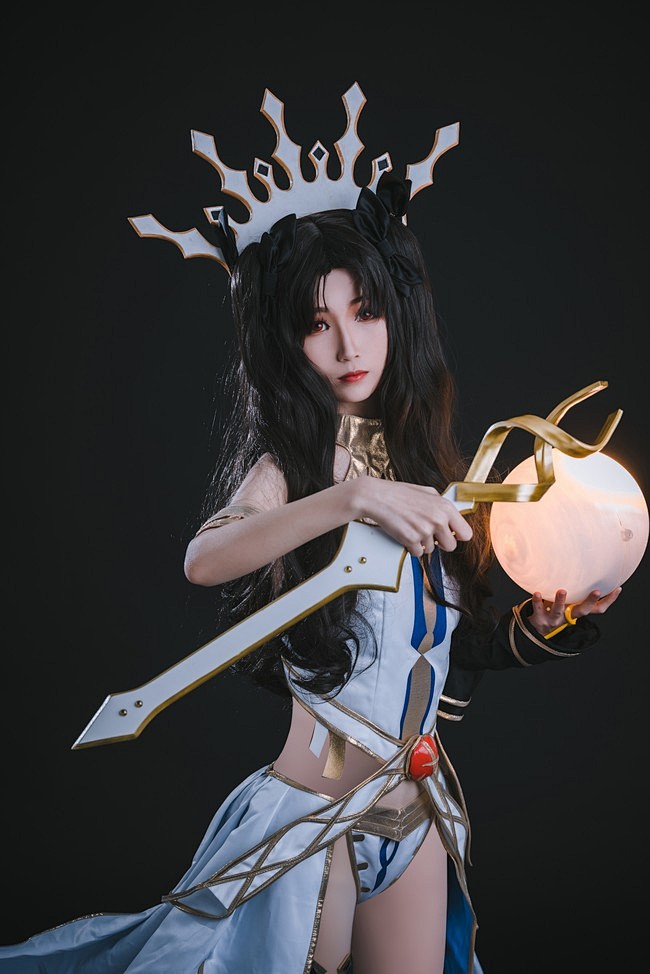 cos正片女神伊什塔尔应召唤前来你要好半次元acg爱好者社区