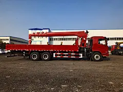 陕汽X6后八轮_济宁泰铭重工机械有限公司