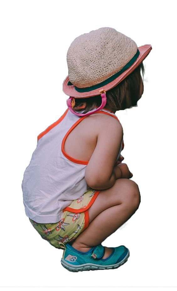 child-sitting_color....