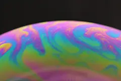 彩色流体泡泡壁纸素材下载图片编码818A6465 – 饿狐背景网站-微距高清设计素材免费图片下载海报壁纸摄影背景素材，背景图，背景墙，背景板，背景图片，背景纹理，背景板设计，背景材质，背景大图