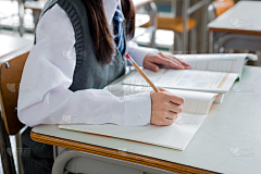 绻墨采集到学校/学生