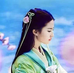kittylin采集到疑是仙子落凡尘