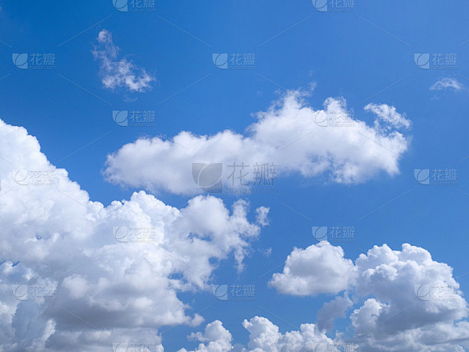 东京夏天的天空和云