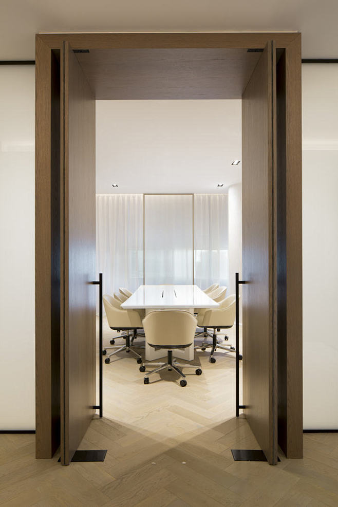 Private Office - Dub...