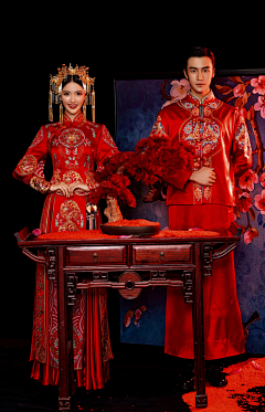 h鸢尾采集到婚纱照