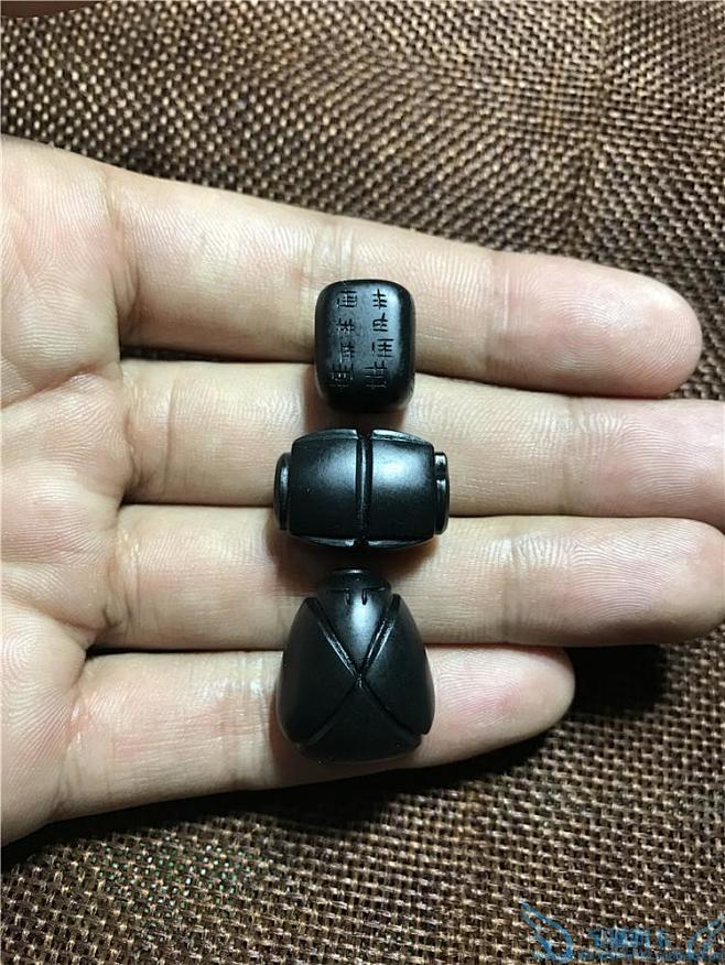 和田玉墨玉汉三宝翁仲刚卯司南佩辟邪神器文玩手串配饰淘宝网