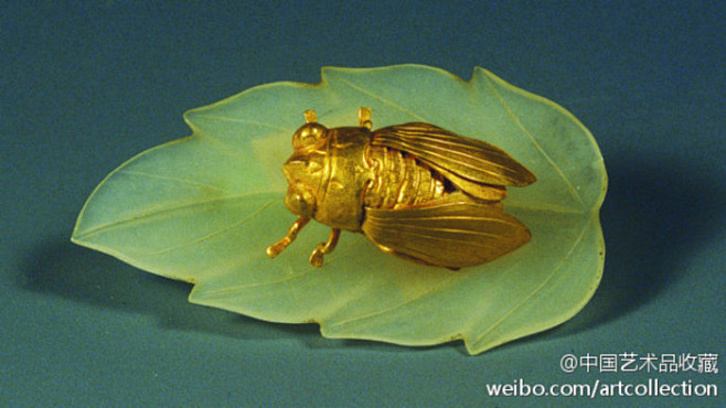 明《金蝉玉叶》】蝉外翼长1.7cm、宽约0.8cm、厚仅0.2cm，玉叶长5.2cm
