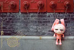 在哪里都是鬼马，在哪个都是不寻常。这张有大图壁纸：http://site.douban.com/widget/photos/4796770/photo/1259162402/