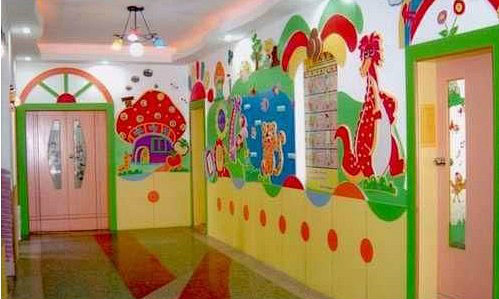 幼儿园走廊装修布置图片