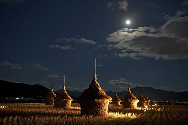 冬季稻田和Waraguro的夜景图片下载