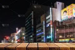 空展示木板与复制空间的广告背景和背景与日本城市夜晚天际线背景