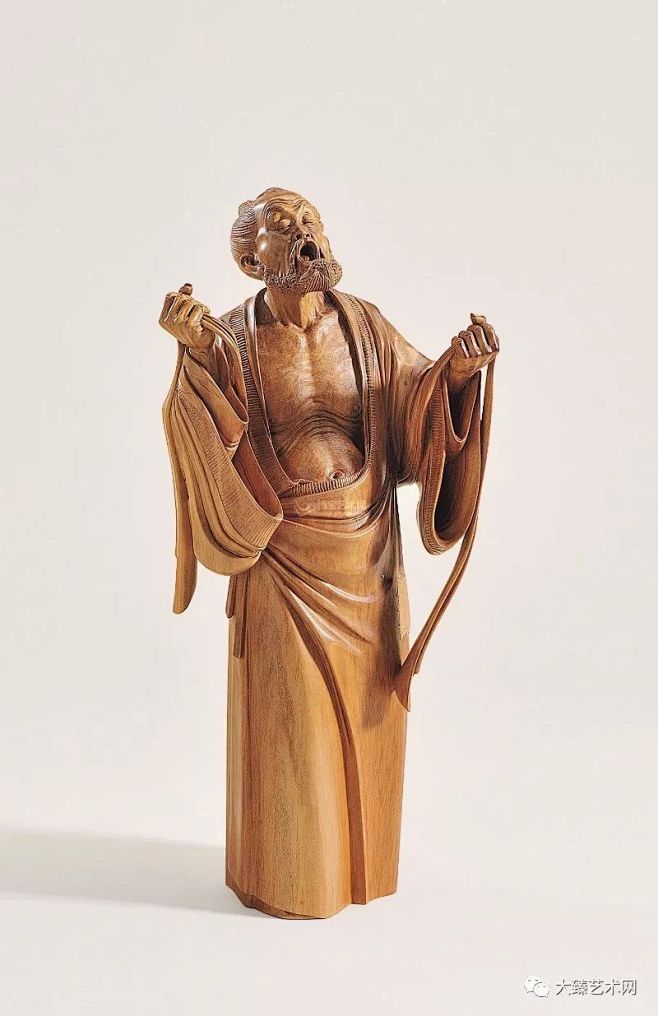 大师风采俞开明凿刀下的雕艺人生俞开明1954年生福建省福州市人1976年