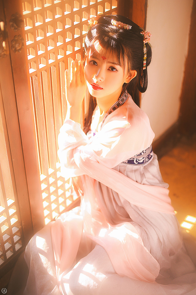 唐服/古风摄影/光影参考/摄影/古风花瓣/雨清露╰686762 古装