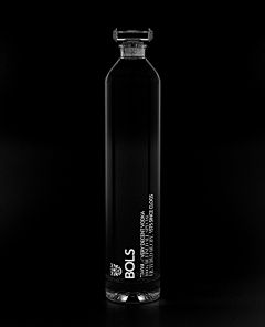 FansoDesign采集到wine bottle