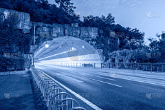 Оnly左采集到道路交通