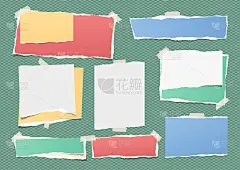 彩色和白色的撕条，笔记本，便条纸的文字或信息粘在绿色的背景胶带。