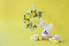 复活节兔子和彩蛋