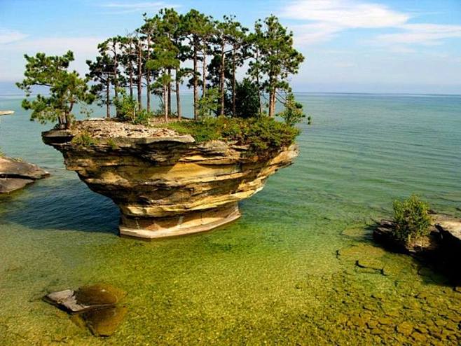 Turnip Rock, Michiga...