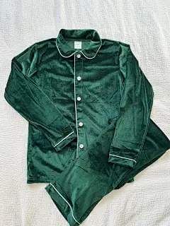 Men's Luxury Green Velvet Pyjamas – Pretty personal gifting
