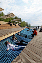 Nets for lying in become a unique attraction at this waterfront walkwayhttp://huaban.com/#