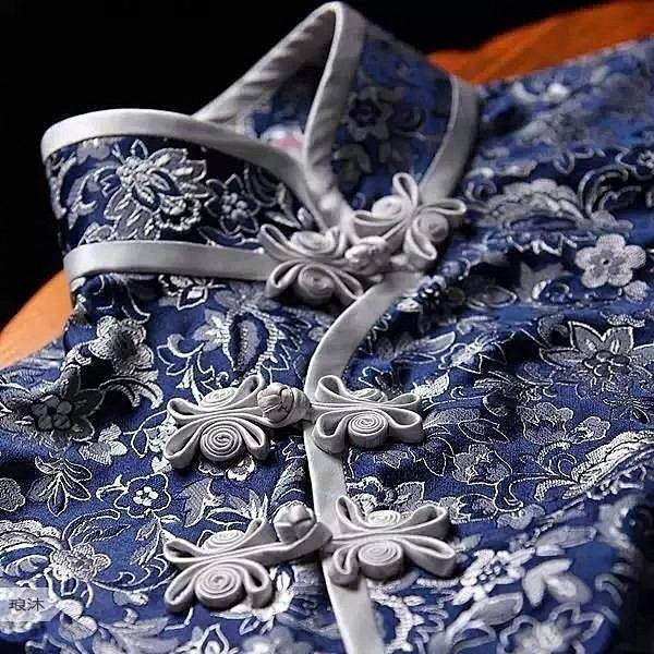 中国盘扣，旗袍上的典雅细节美