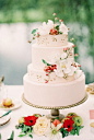 Creative Wedding Cakes with Chic Details