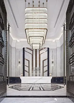 首发 | HWCD：中海建国里售楼处 : 中海建国里售楼处位于上海市⻩浦区的中海老西门项目，毗邻上海城市名片——新天地。HWCD设计团队在历经百年的老