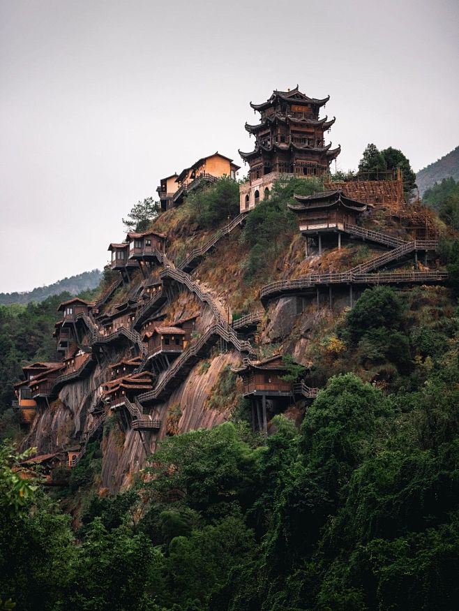 摄影-悬崖区木屋民宿-望仙谷-美景-花瓣网