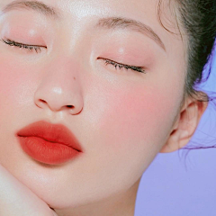 蓝魔鬼采集到美妆模特