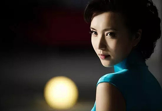 旗袍女人，如诗如画