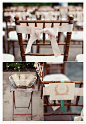 婚礼布置-蝴蝶结的椅背装饰