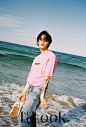 【Twitter】韩国时装杂志<1st Look>方面公开了一组#ONE#(#郑帝元#)的夏日海边画报.来自小哥哥美颜暴击!! ​​​​