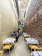 红砖与水泥墙也可以打造出很帅的餐厅 设计圈 展示 设计时代网-Powered by thinkdo3