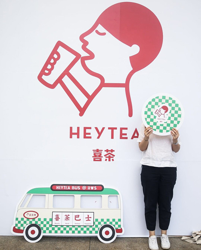 喜茶巴士颜值爆表 新加坡 喜茶 巴士 格...