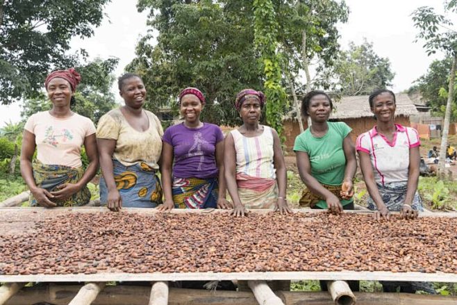 Group of women cocoa...