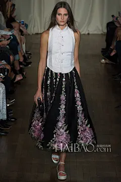 繁花飘渺的虚幻仙子！玛切萨 (Marchesa) 2015春夏女装秀，海报时尚网亲临2015春夏伦敦时装周_第9页_Marchesa